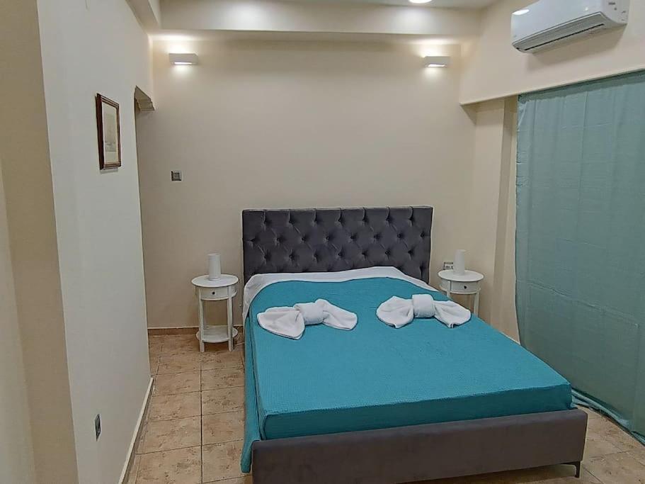Athens Sky Suites 1 Pireus Exteriör bild